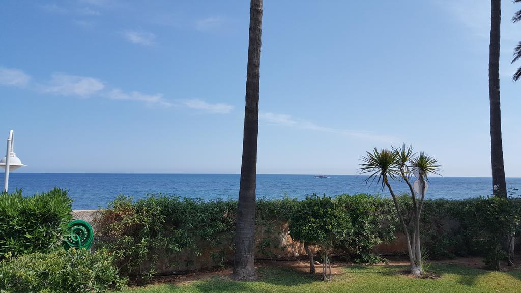 Apartamentos Mr La Racona Santa Llucia Bagian luar foto