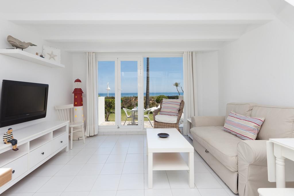 Apartamentos Mr La Racona Santa Llucia Bagian luar foto