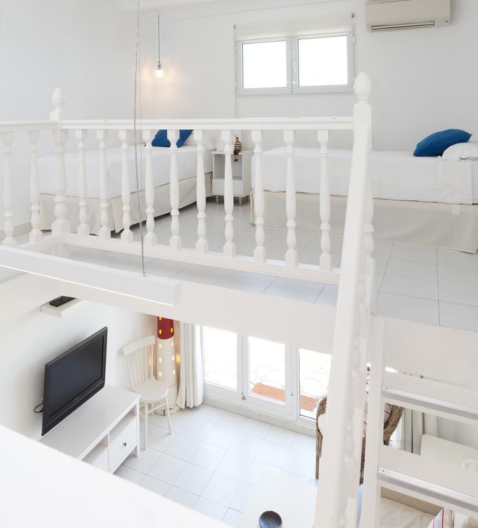 Apartamentos Mr La Racona Santa Llucia Bagian luar foto